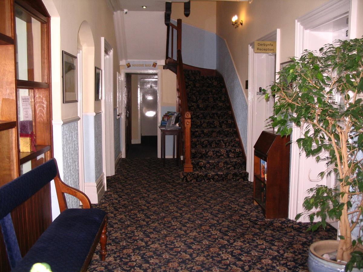 Marine Hotel Criccieth Exterior foto